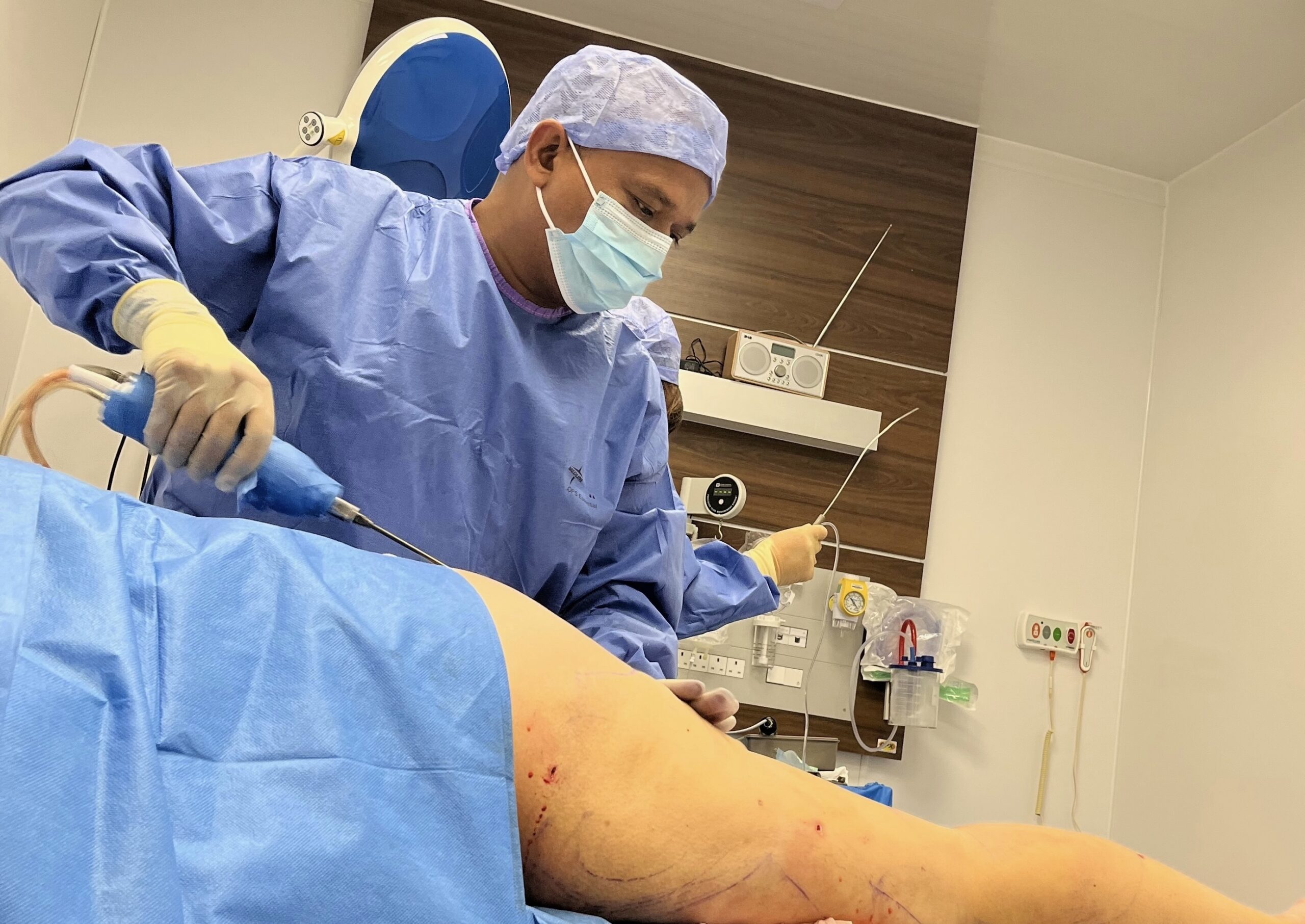Dr Purbey - VASER liposuction